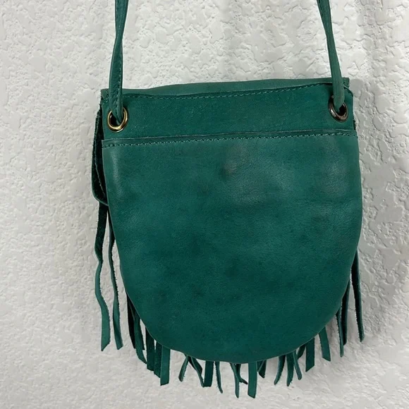 Free People X Cut and paste Los Angeles Embroidered Fringe Crossbody Leather - Picture 6 of 11